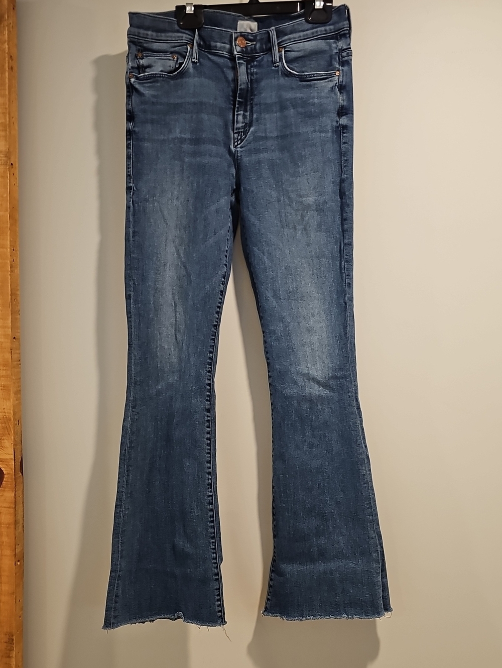 MOTHER The Weekender Fray Groovin Jeans Size 29